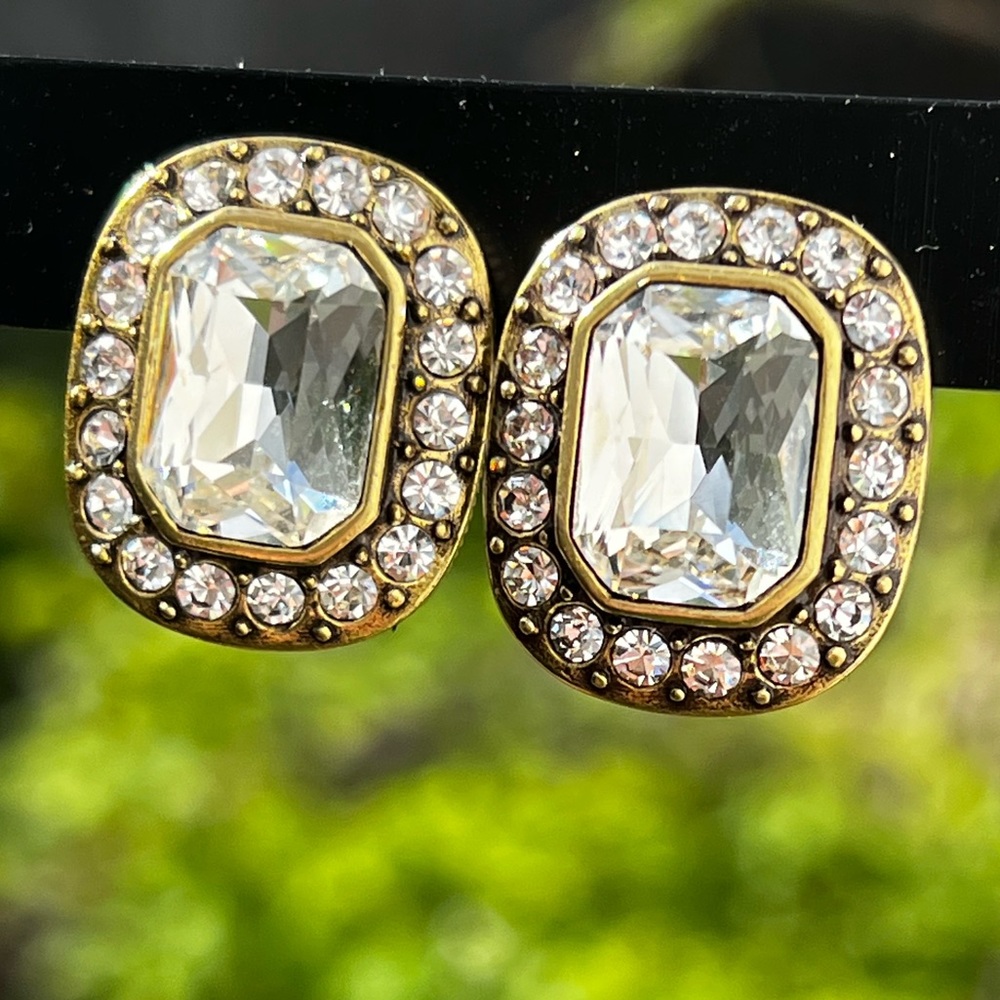 Heidi Daus OMEGA 🆕 Swarovski Crystals earrings